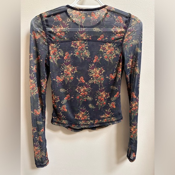 NEW Natural Life Sloane Mesh Long Sleeve Top Navy Floral Women’s XS - Picture 7 of 8